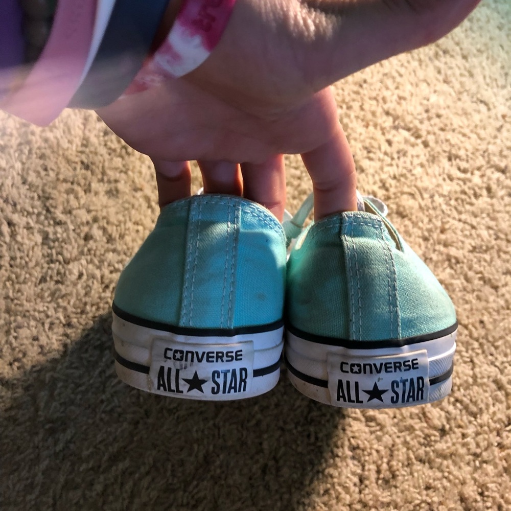 converse - Picture 2 of 4